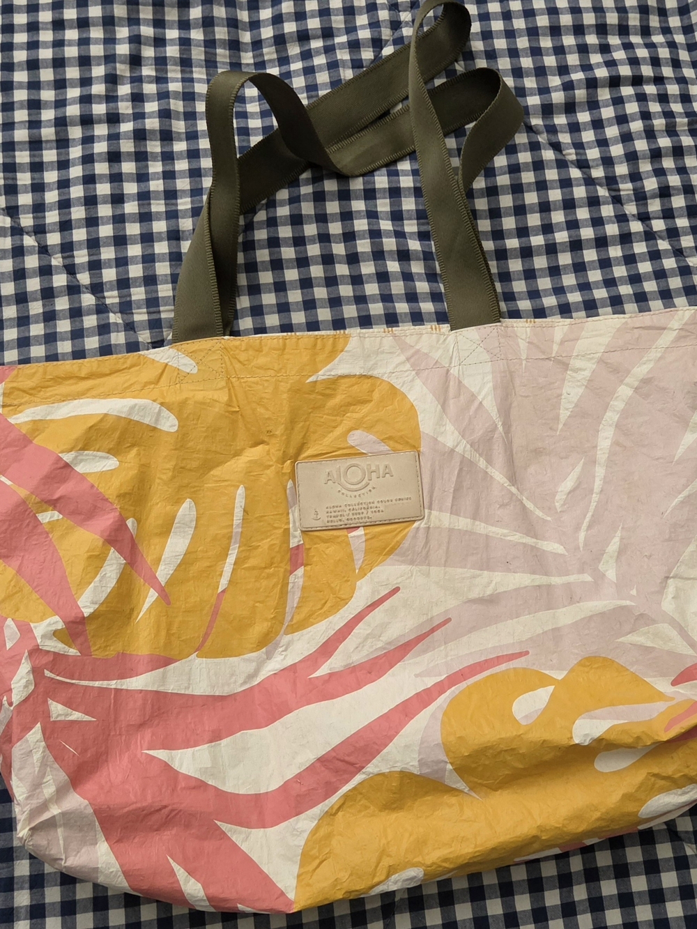 ALOHA Collection Pink & Yellow Leaf Tote Bag